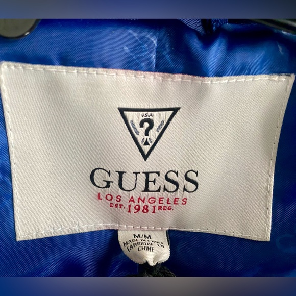 Midnight blue Guess womens winter jacket. Size Medium. - Picture 3 of 3